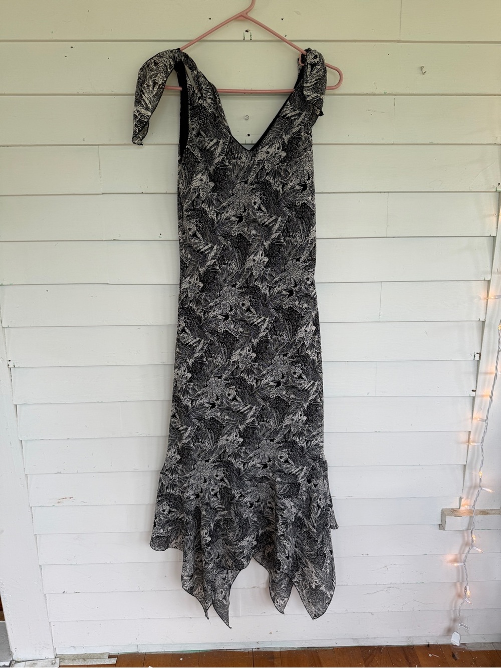 jonathan martin Black & White V-Neck Handkerchief-Hem Dress